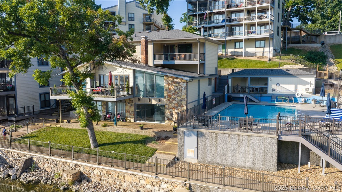 The Willows On The Lake - Residential