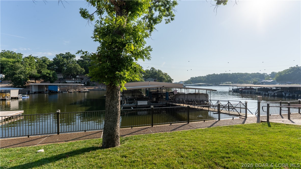The Willows On The Lake - Residential