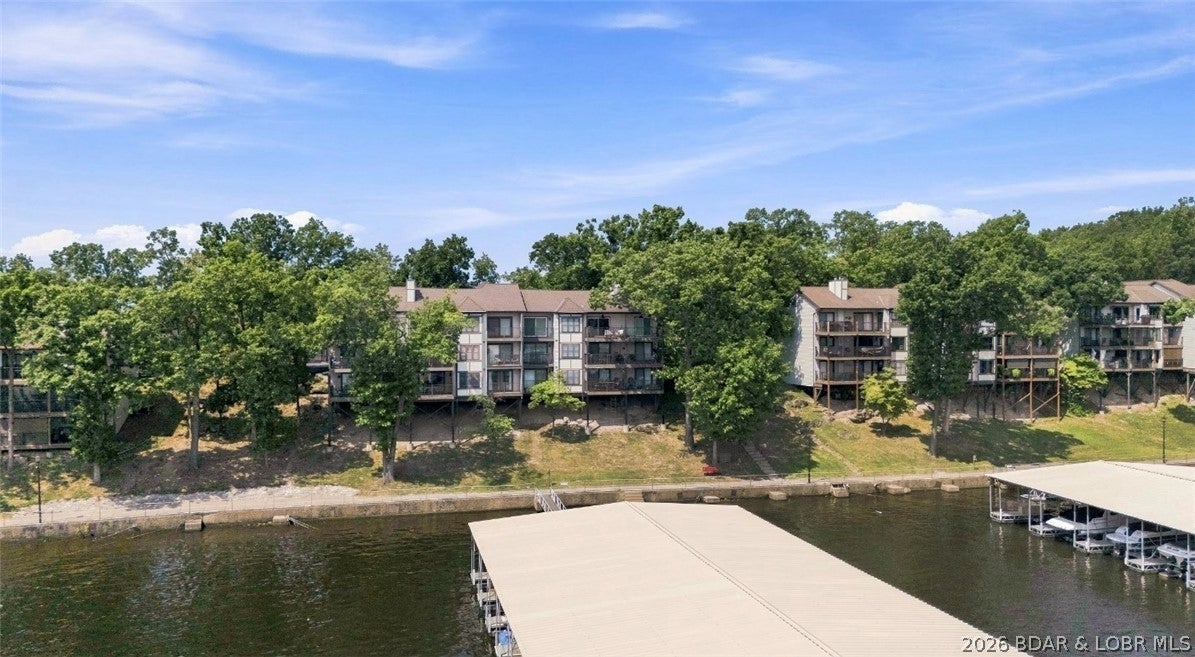 Waters Edge Condominium - Residential