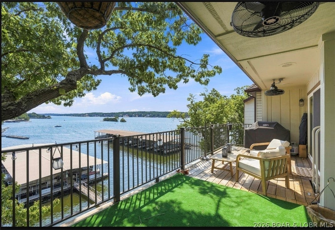 Waters Edge Condominium - Residential