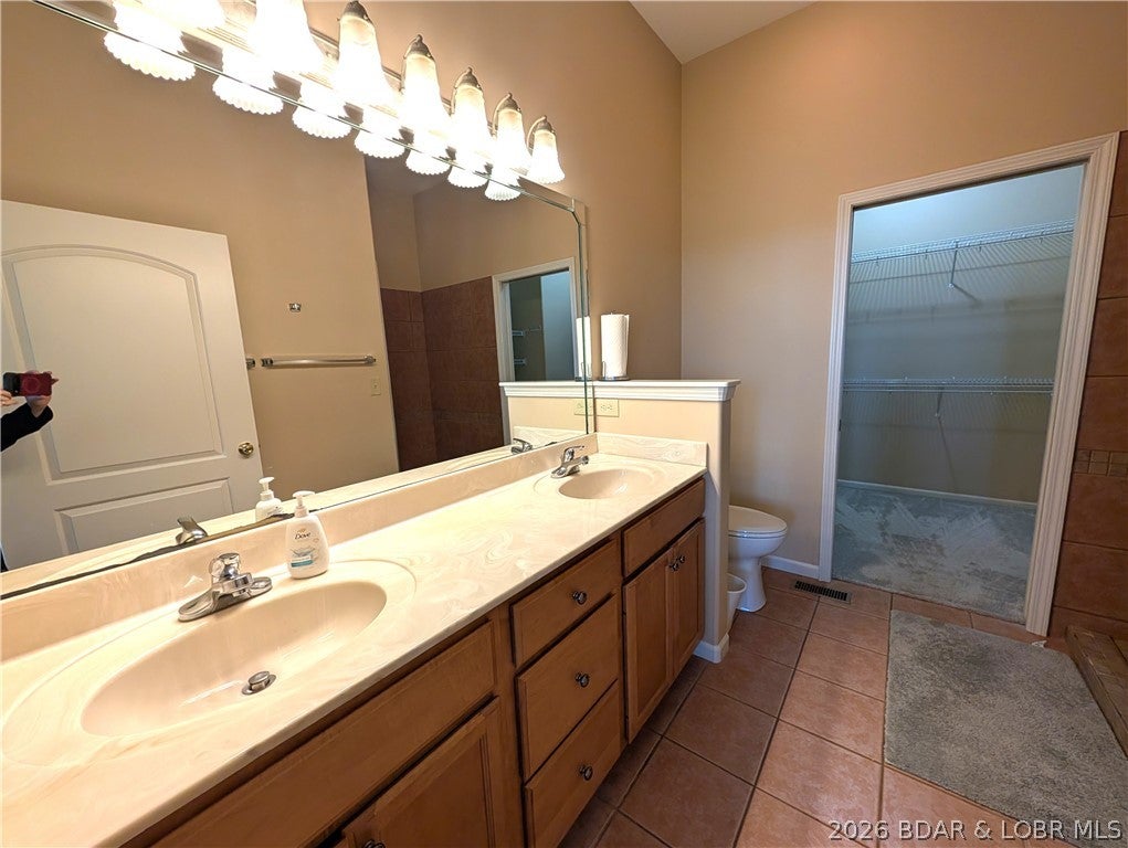 Villas at Shores of Camelot - Residential
