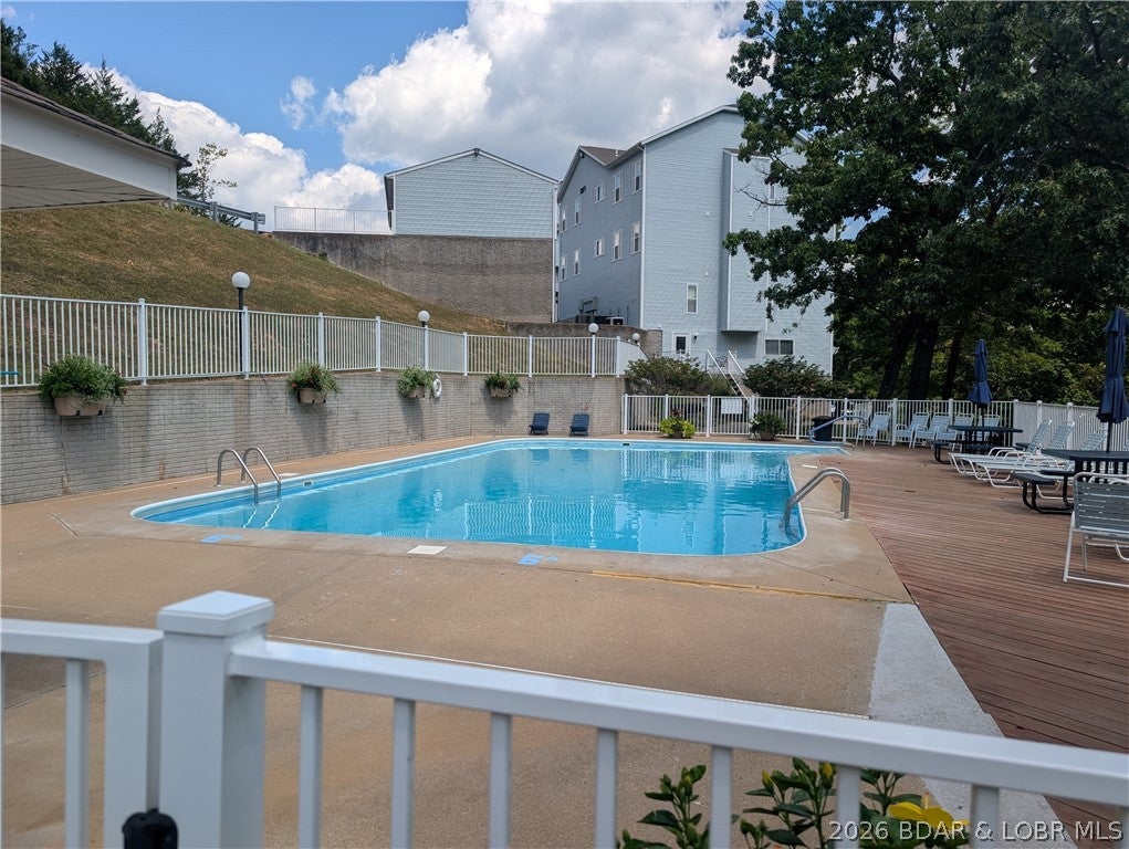 Villas at Shores of Camelot - Residential