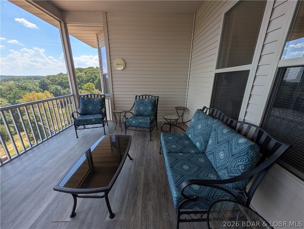 Villas at Shores of Camelot - Residential