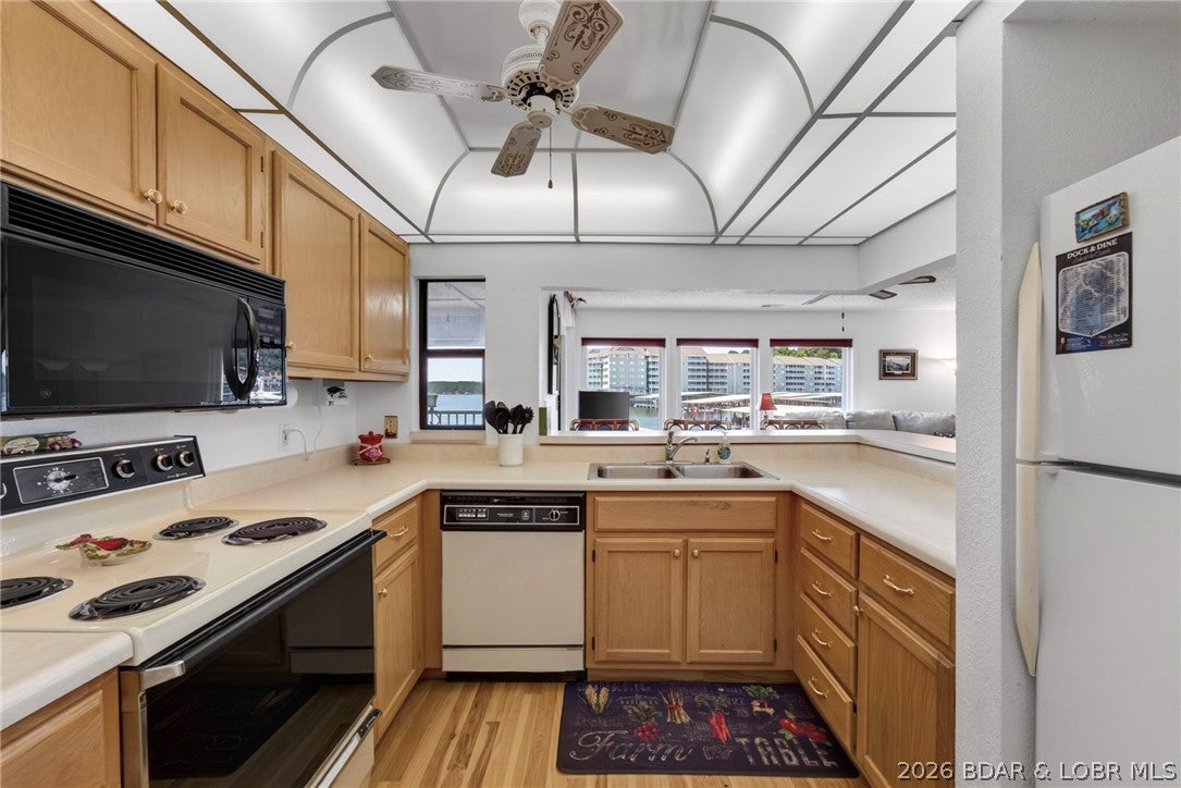 Spinnaker Point Condominiums - Residential