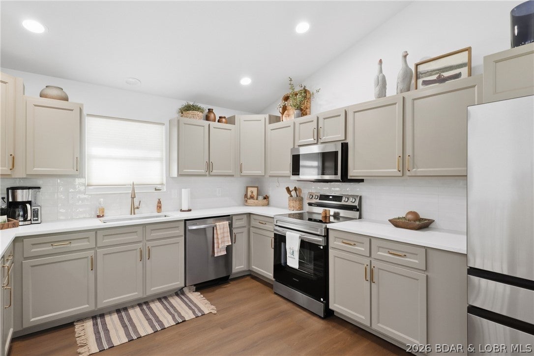 Hickory Grove - Residential