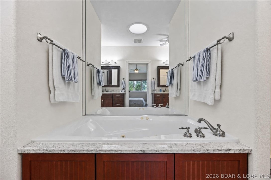 Oak Ridge Bay - Residential