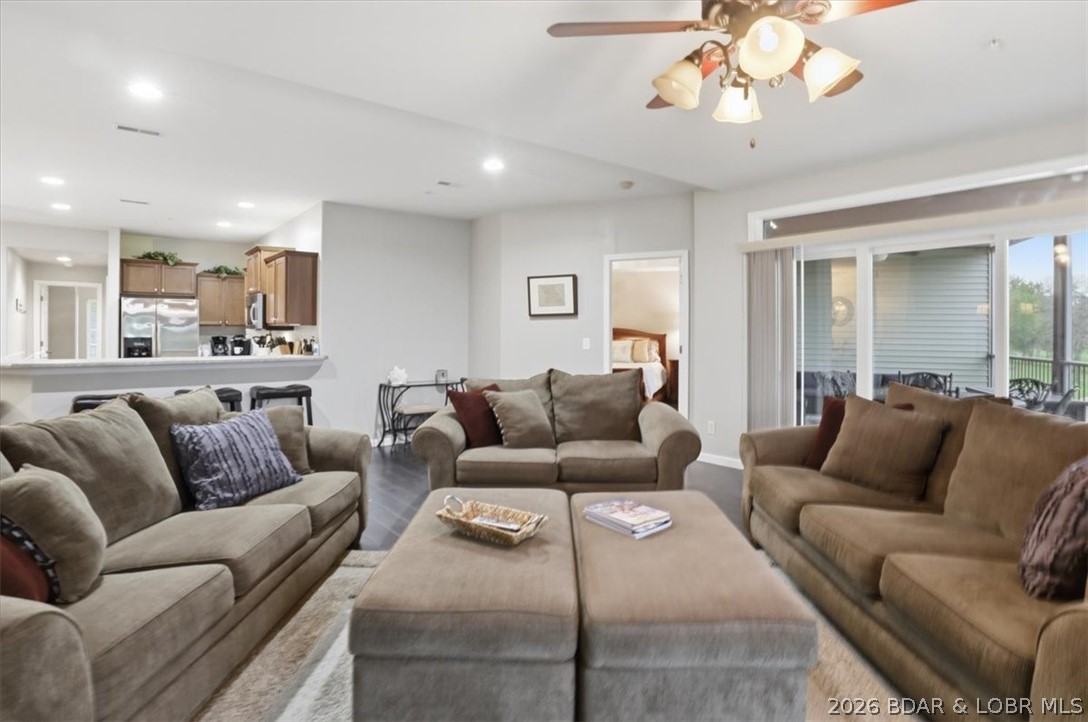 Cedar Green Luxury Condominium - Residential