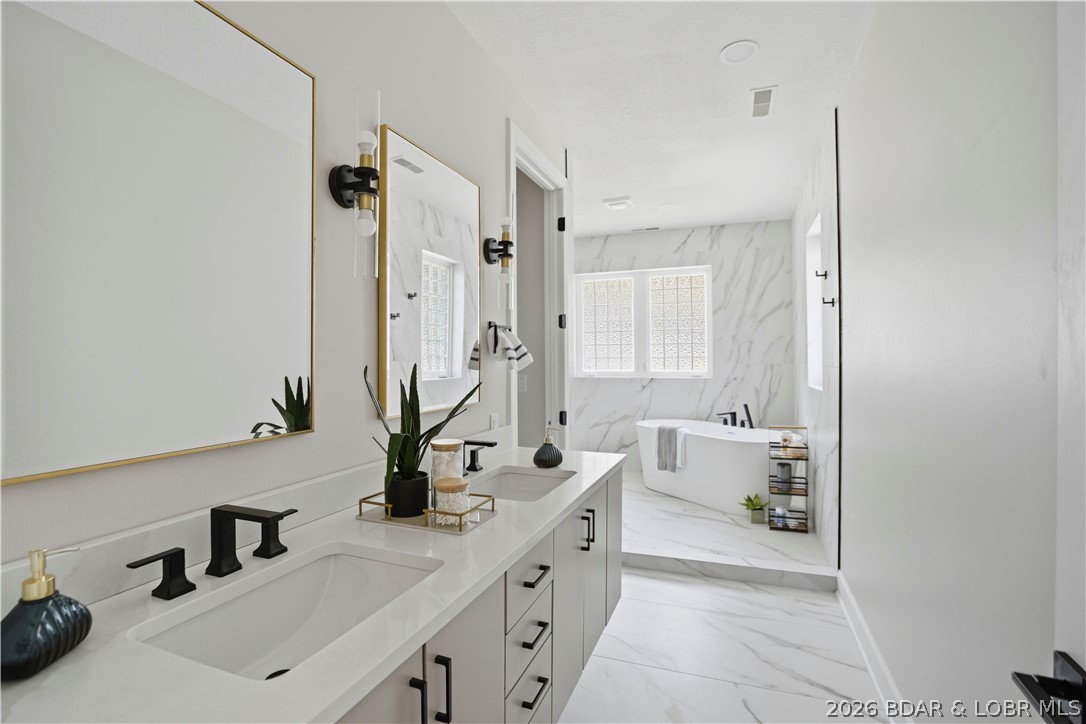 Eagles Cove - Residential