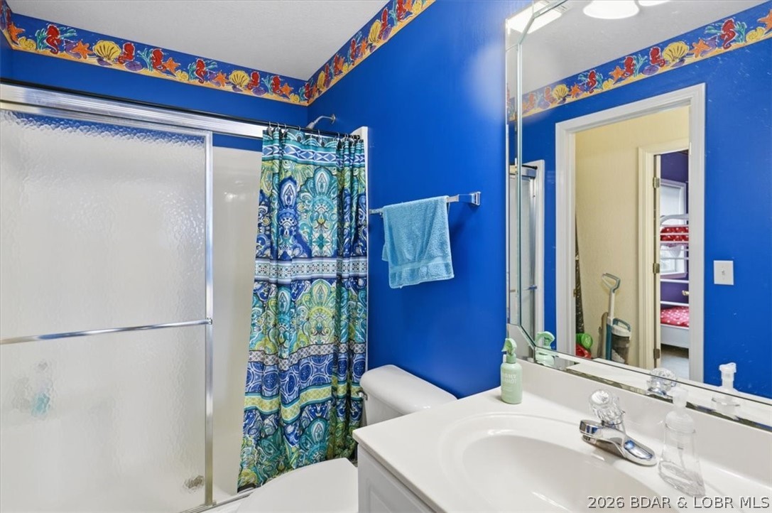 Palisades Condominium - Residential