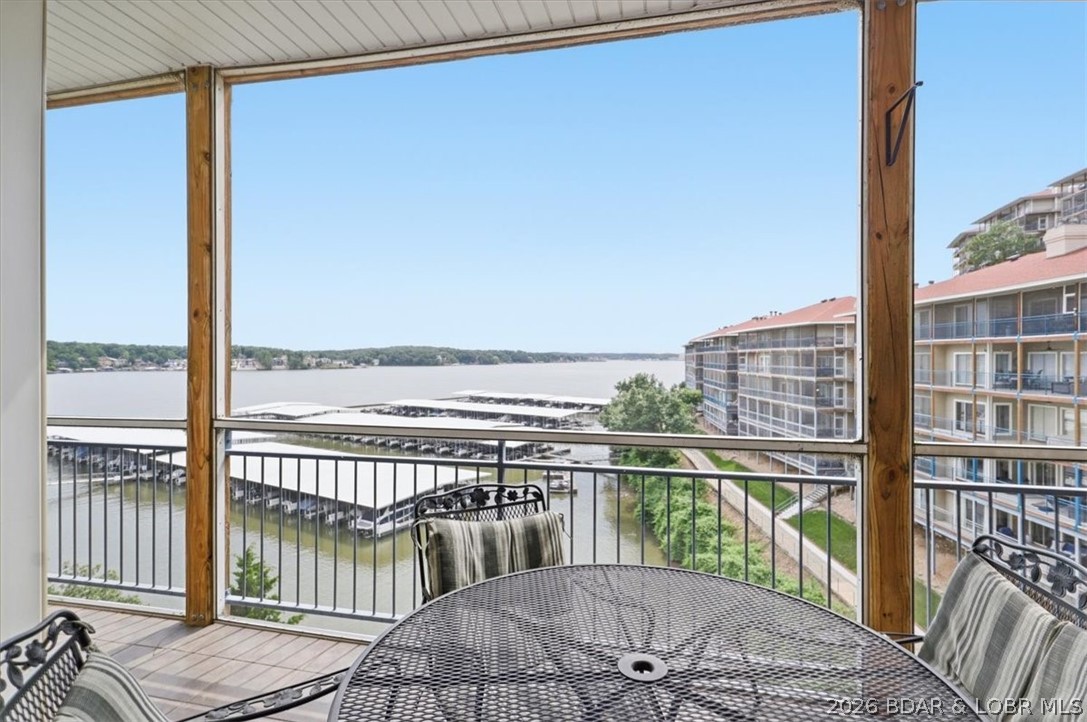 Palisades Condominium - Residential