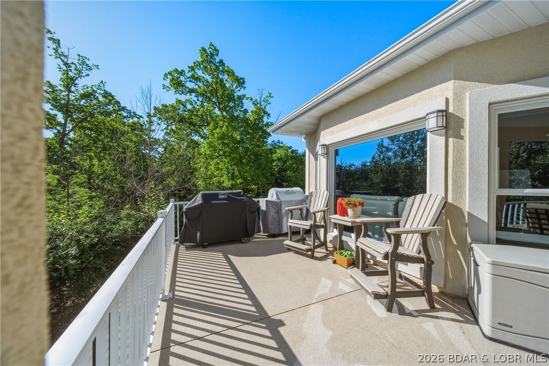 Country Club Cove - Residential