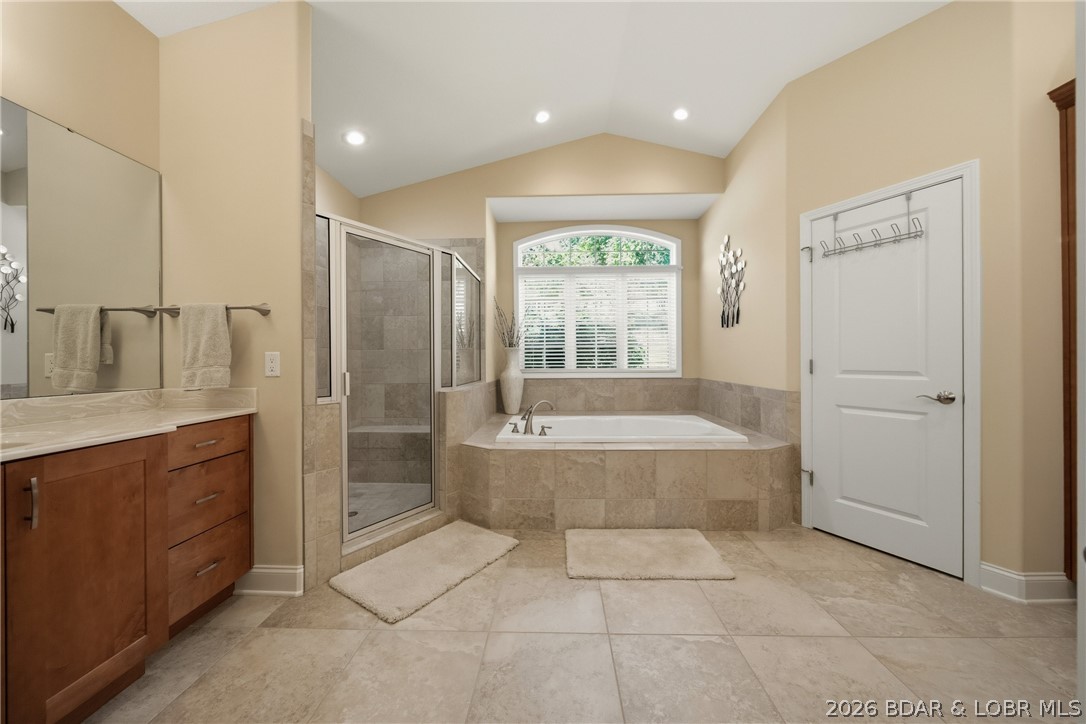 Country Club Cove - Residential