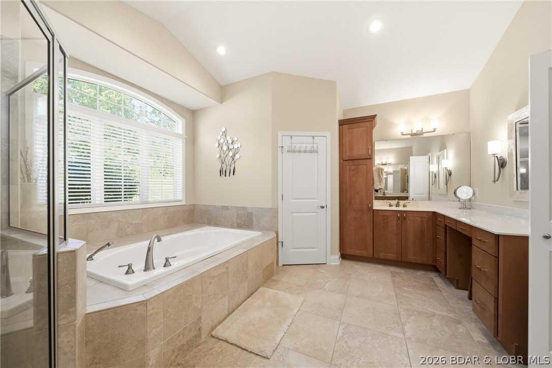 Country Club Cove - Residential