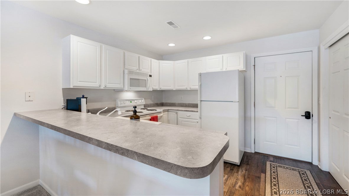 Cedar Glen Condominium - Residential