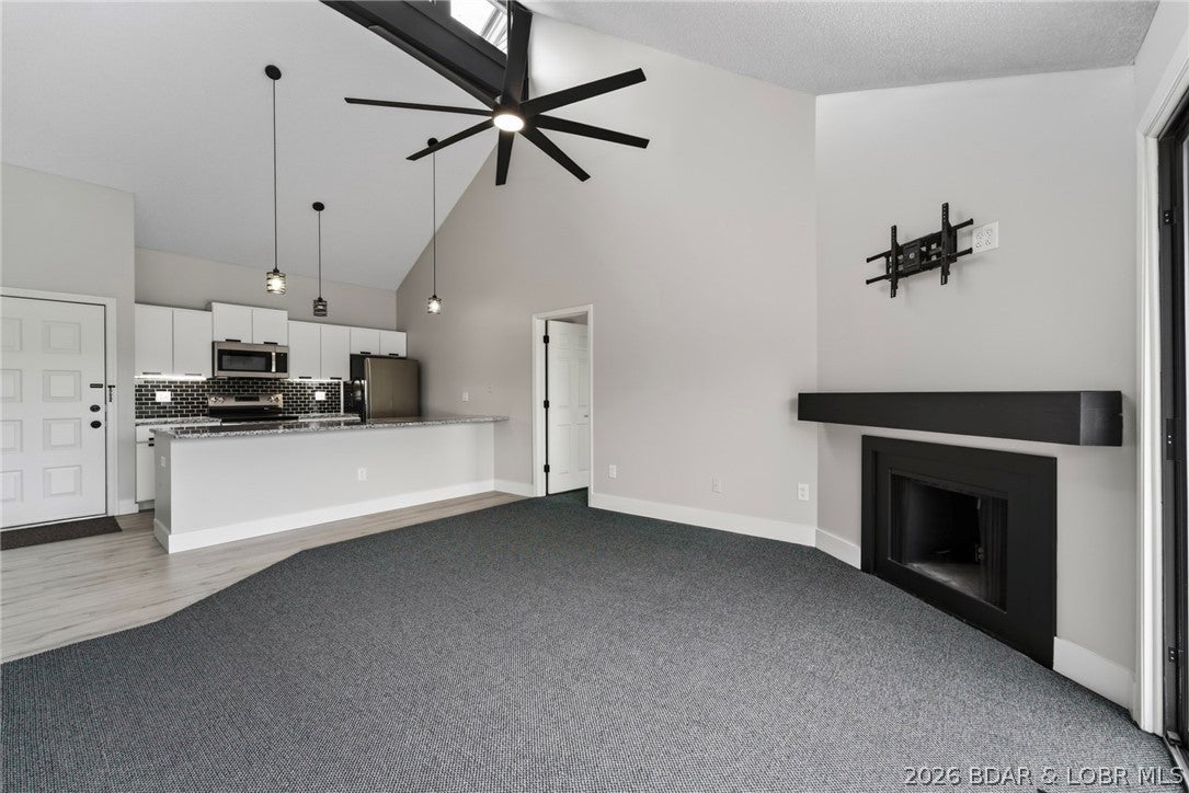 Hawks Nest Lodge Condominium - Residential