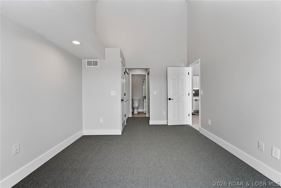 Hawks Nest Lodge Condominium - Residential