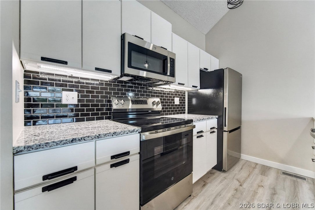 Hawks Nest Lodge Condominium - Residential