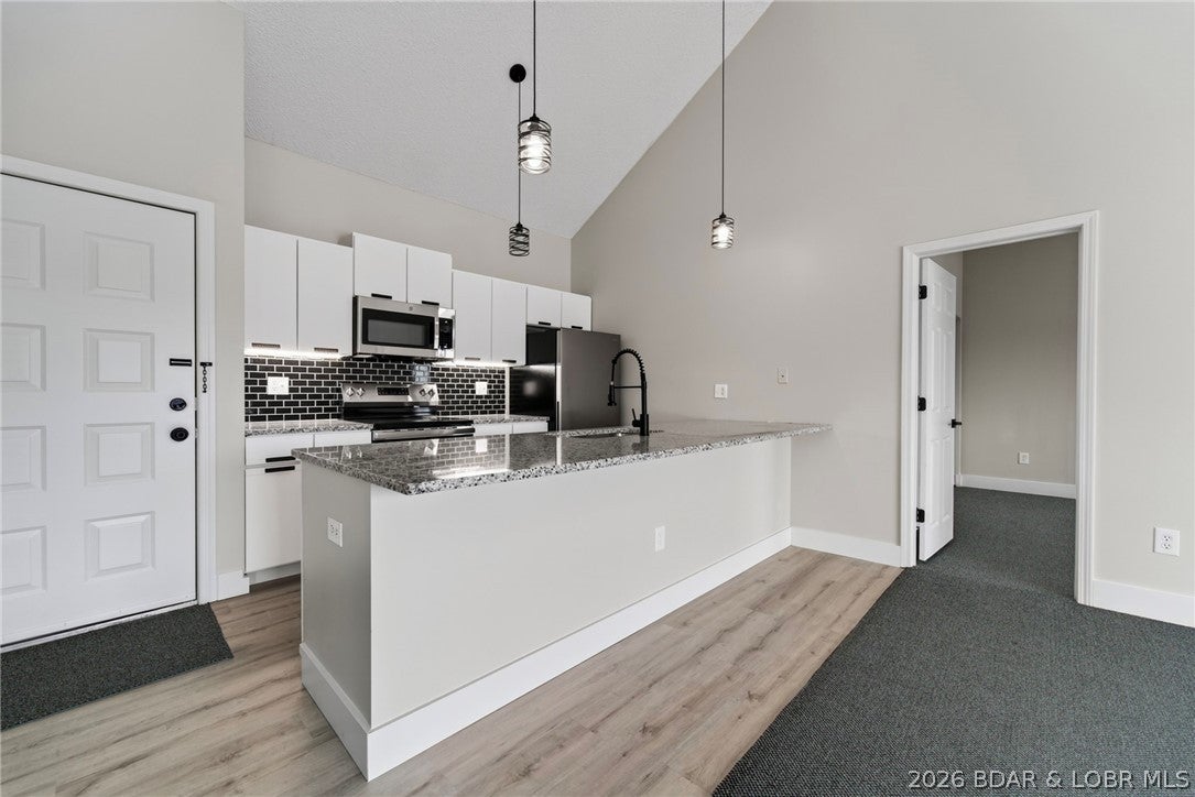 Hawks Nest Lodge Condominium - Residential