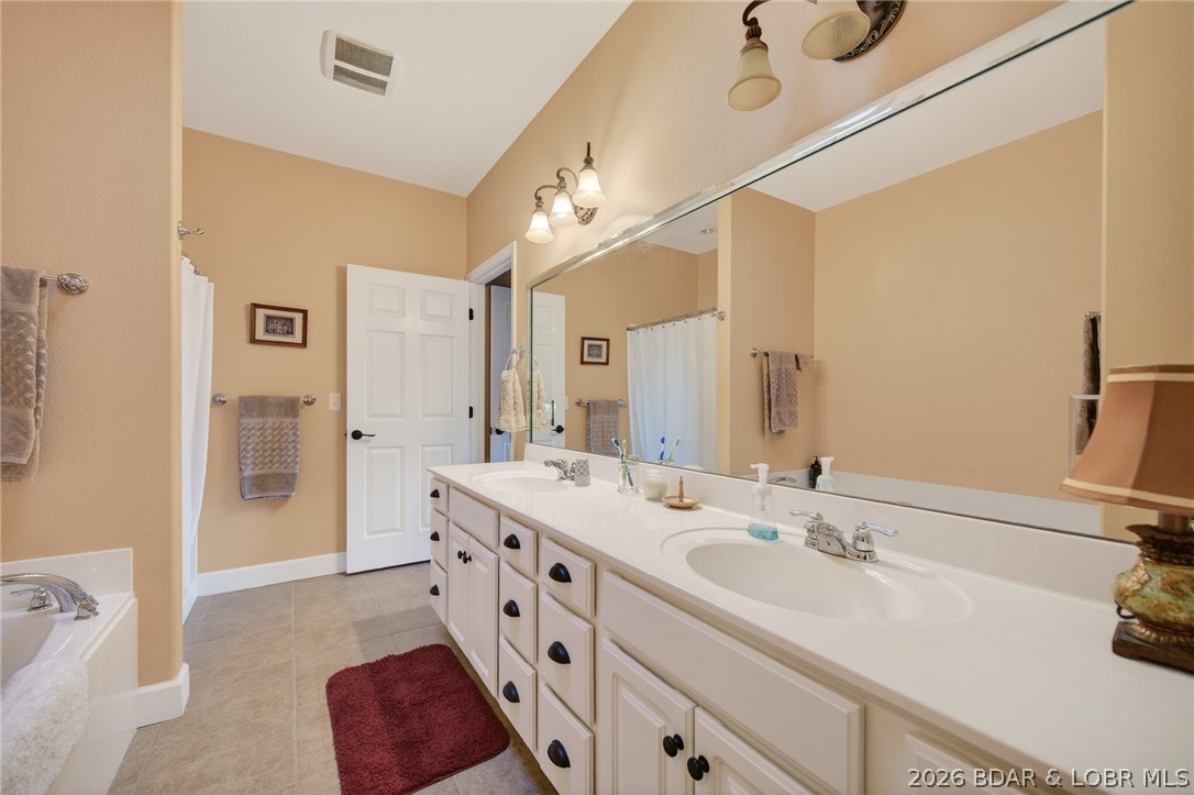 Oak Ridge Bay - Residential