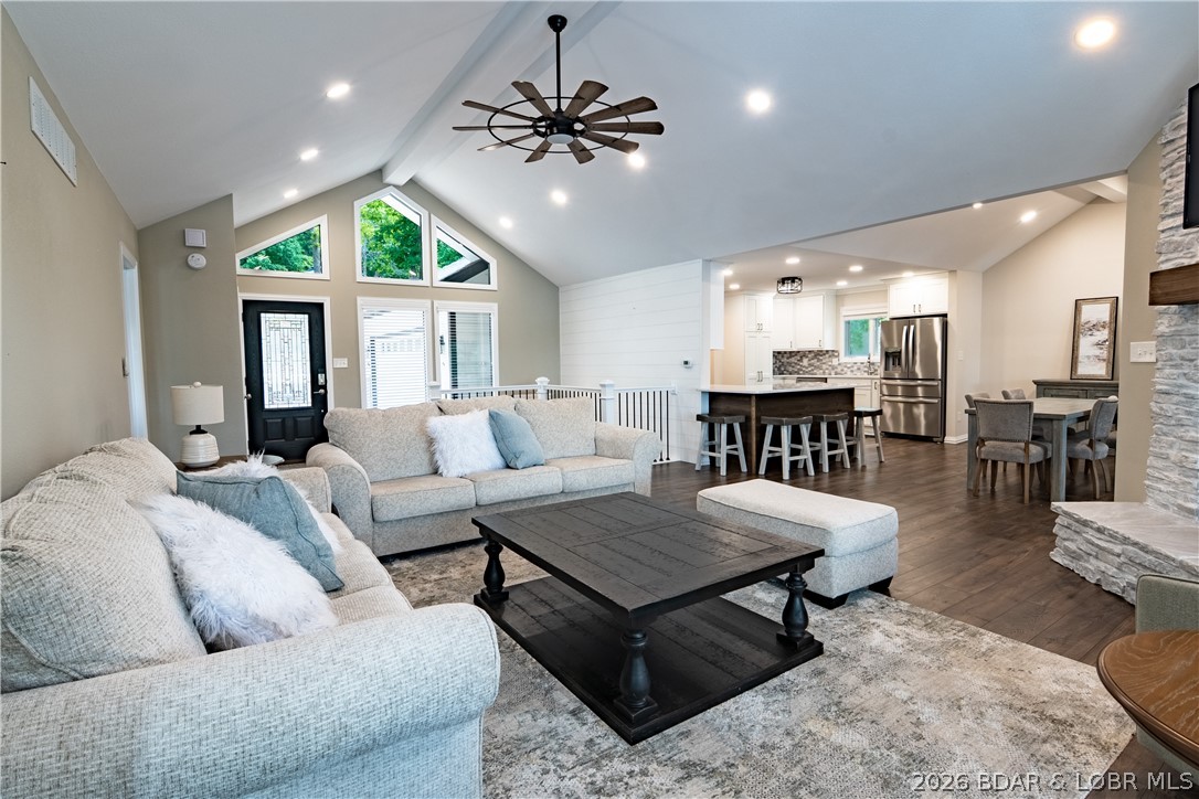 Imperial Point - Residential