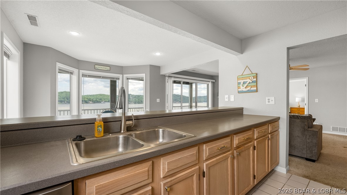 Windsor Bay Condominium - Residential