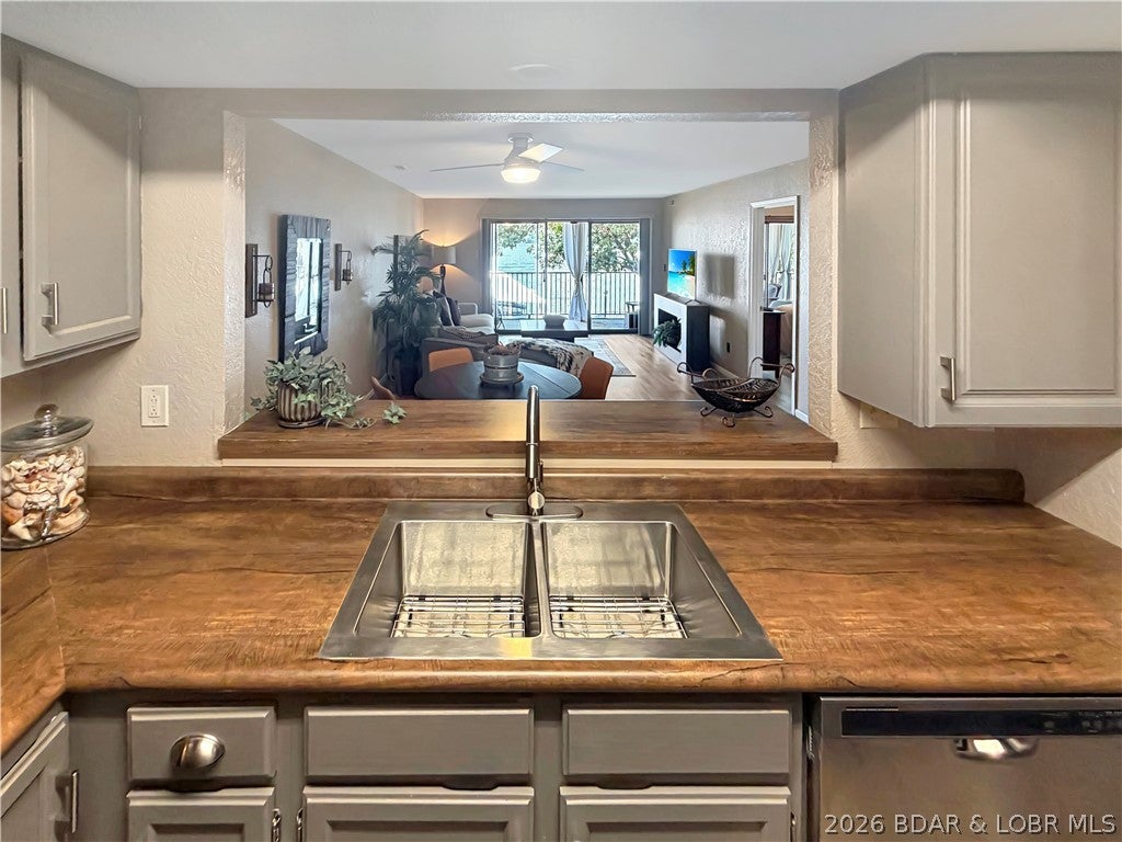 Wood Crest Condominiums - Residential