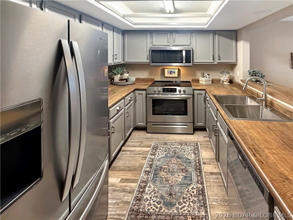 Wood Crest Condominiums - Residential