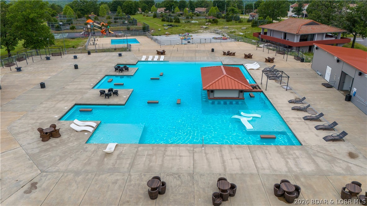 Four Seasons Racqt-Cntry Club - Residential