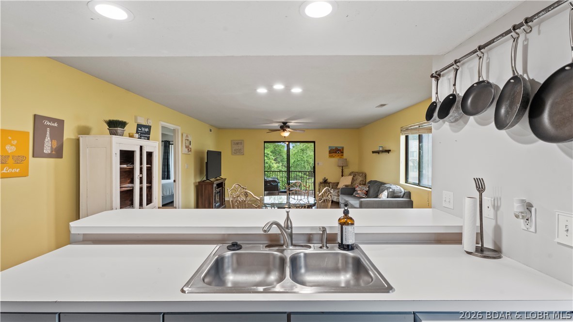 Four Seasons Racqt-Cntry Club - Residential