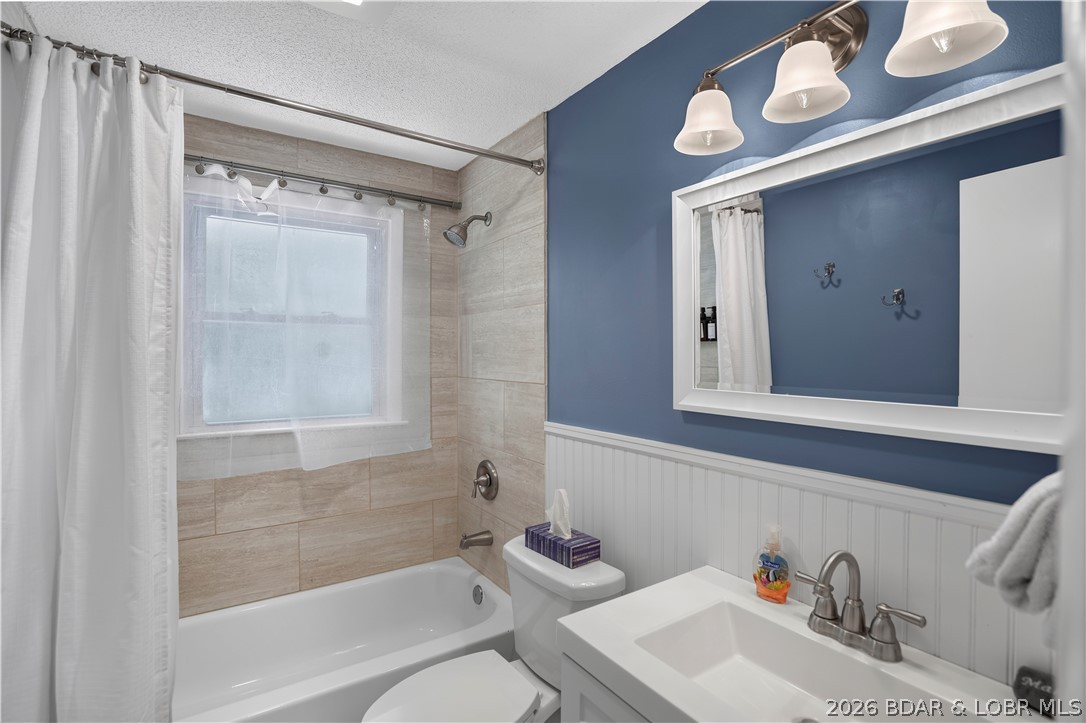 El Tampa Acres - Residential
