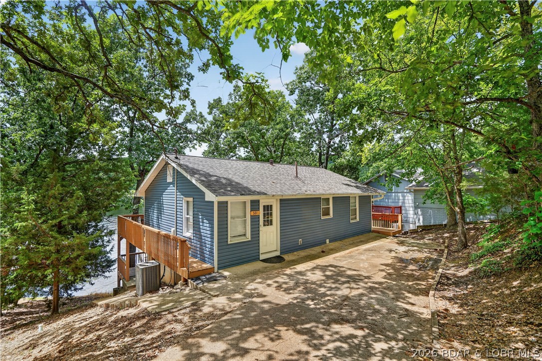 El Tampa Acres - Residential