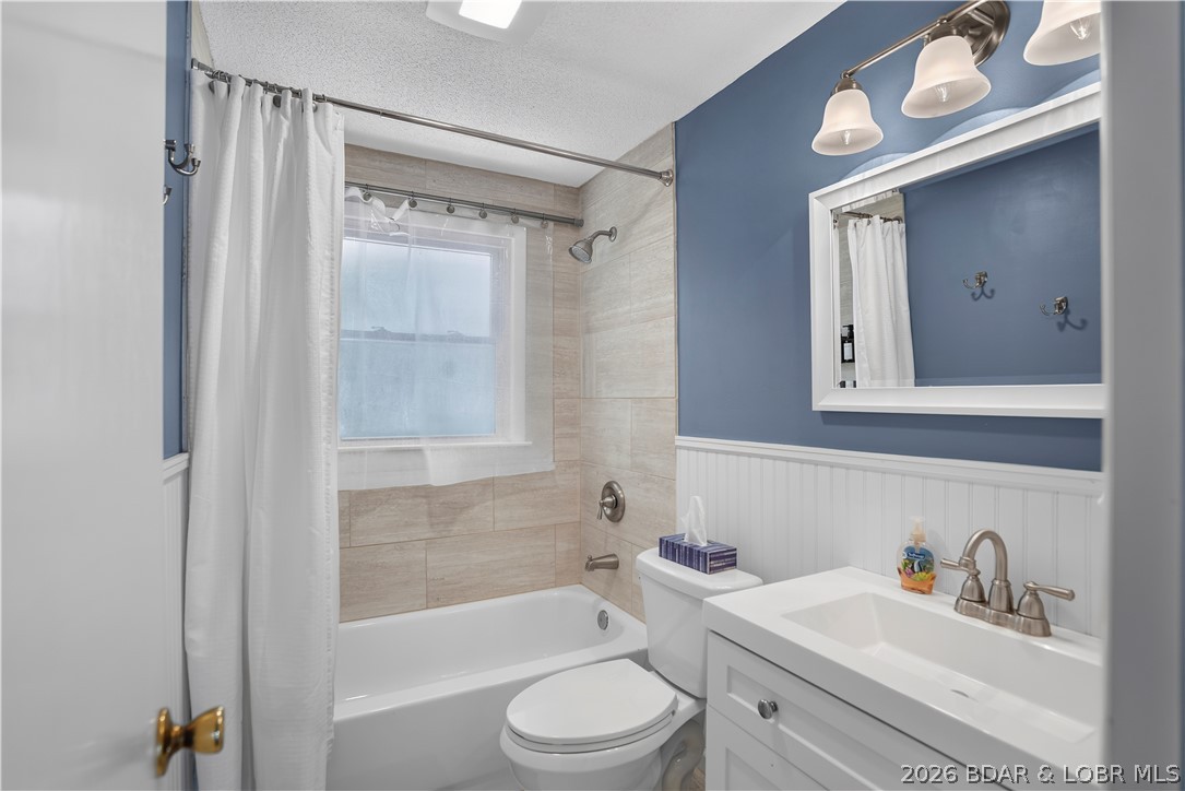El Tampa Acres - Residential