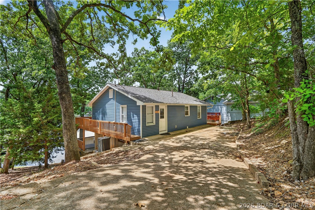 El Tampa Acres - Residential