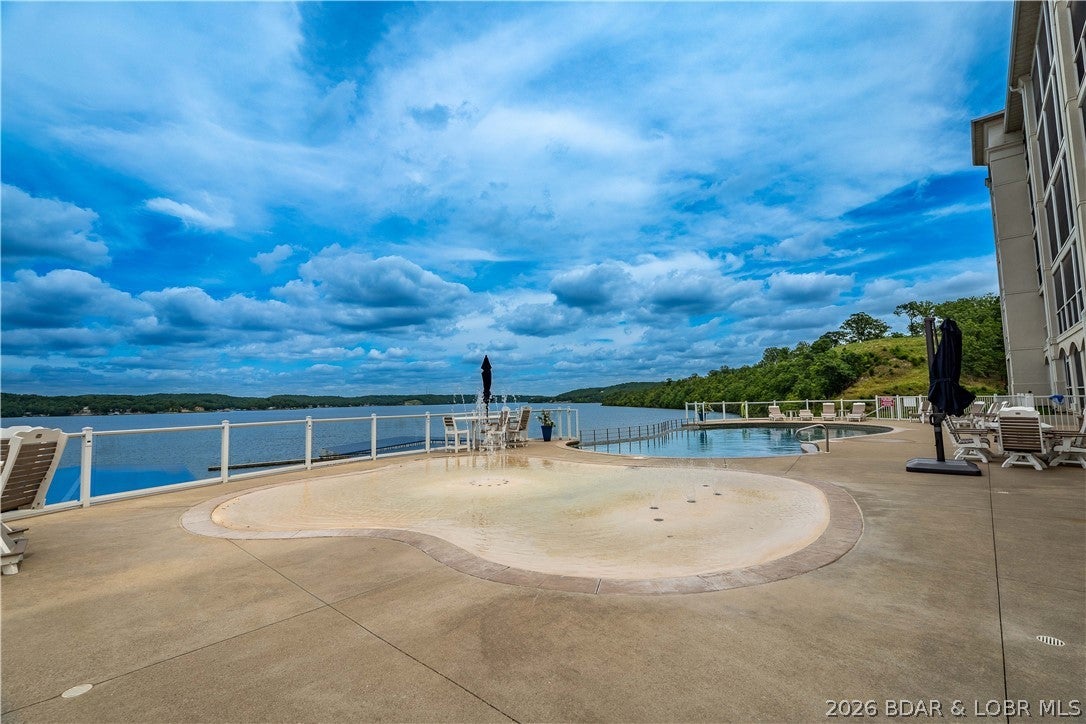 Trinity Pointe Condominiums - Residential