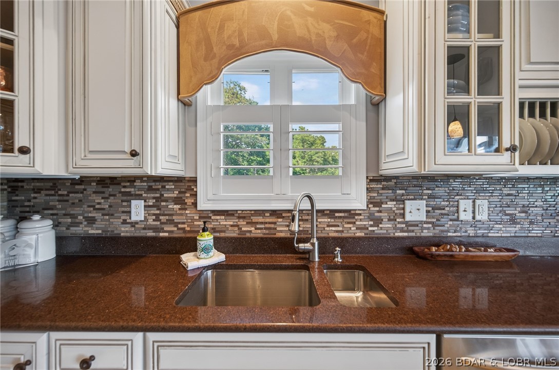 Arrowhead Beach Club - Residential
