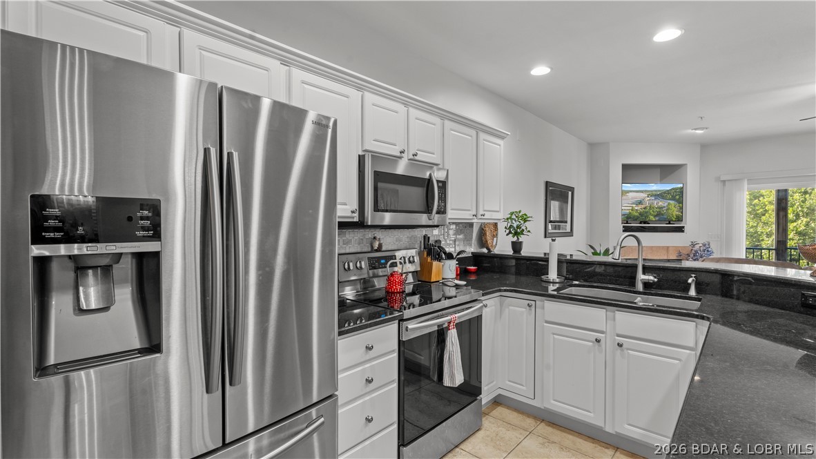 Cedar Heights Condominium - Residential