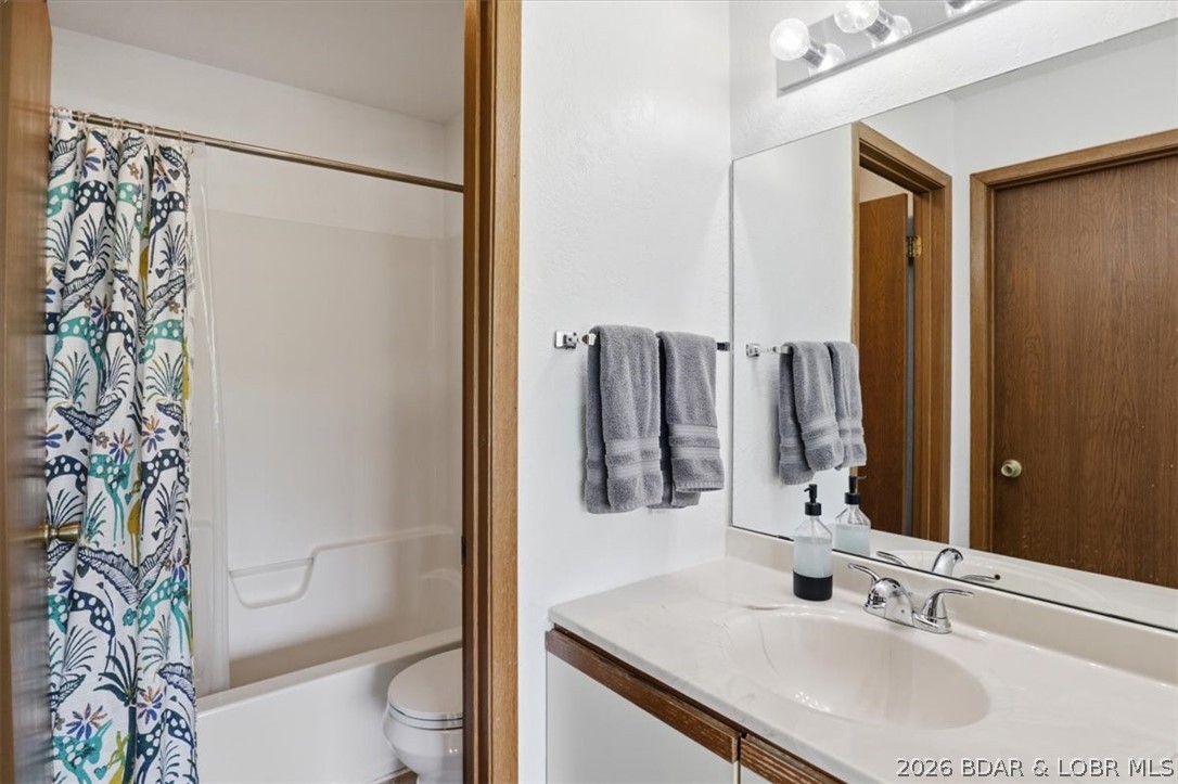 Indian Pointe Condominiums - Residential