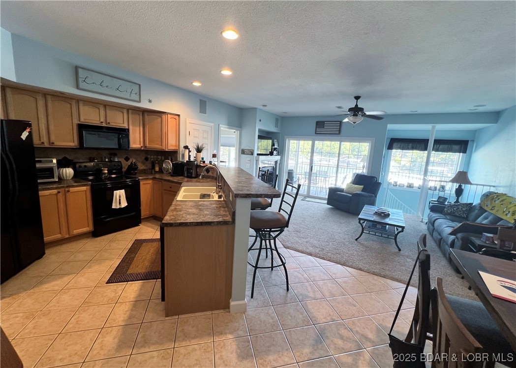 Lighthouse Pointe Condominium - Residential