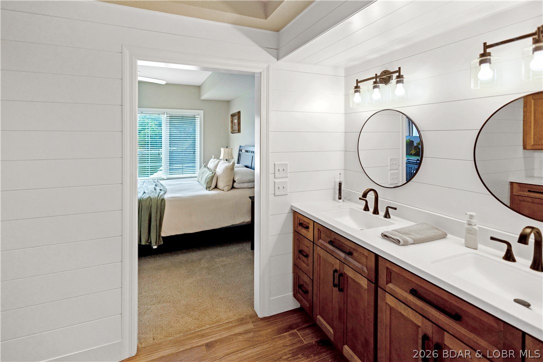 Lighthouse Pointe Condominium - Residential
