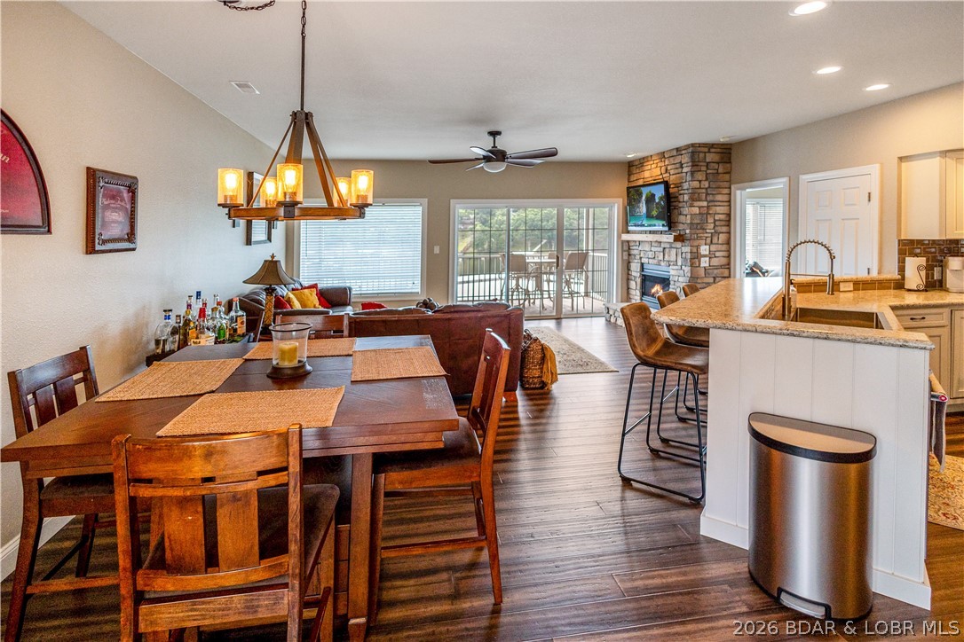 Lighthouse Pointe Condominium - Residential