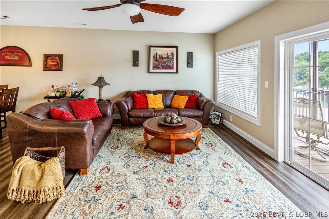 Lighthouse Pointe Condominium - Residential