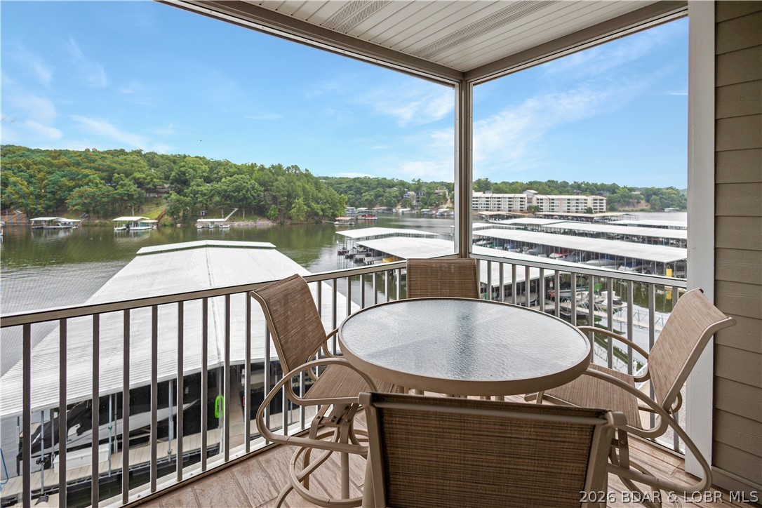 Lighthouse Pointe Condominium - Residential