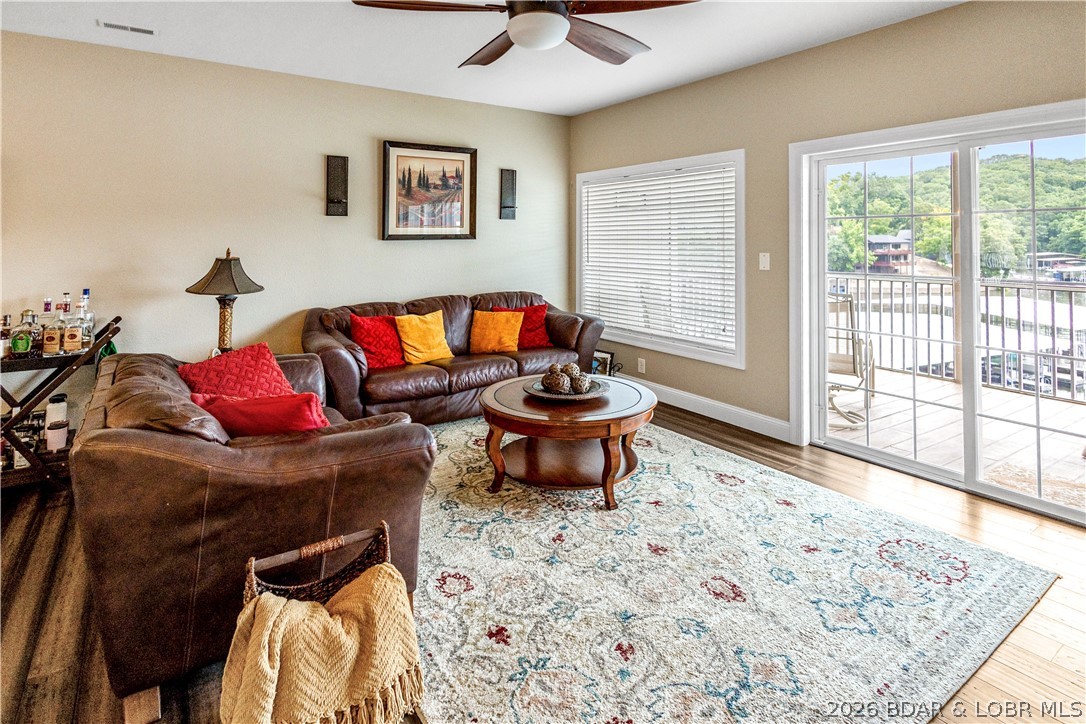 Lighthouse Pointe Condominium - Residential