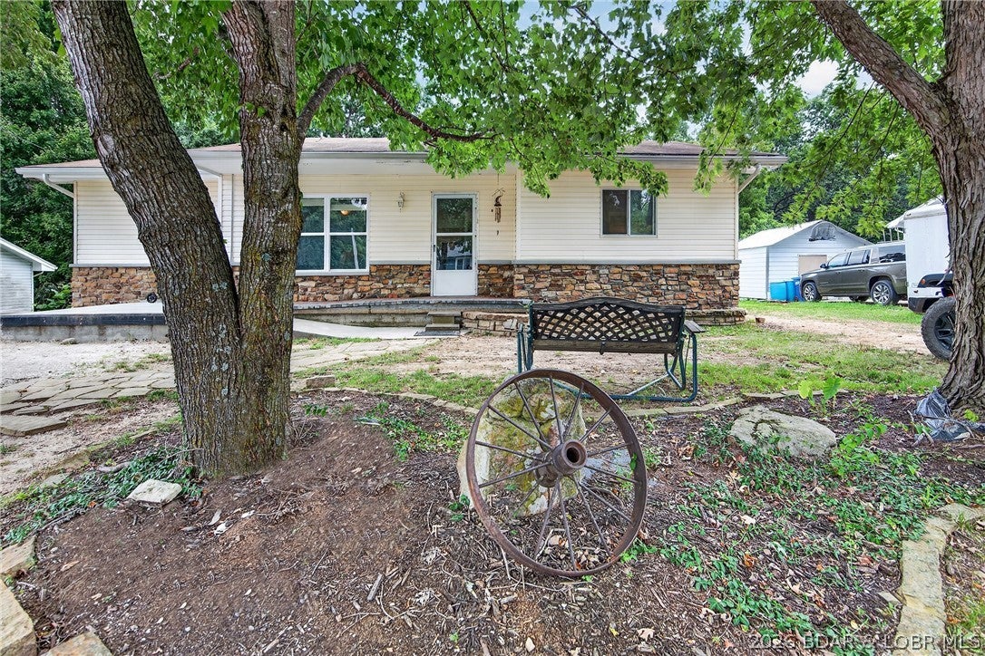 Moore-View - Residential