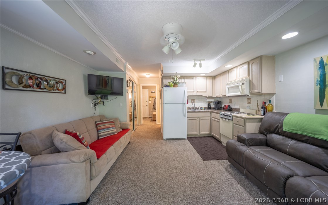 Southwood Shores Condominium - Residential