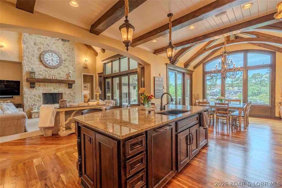 Grand Point - Residential
