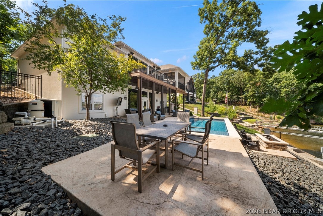 La Riva Est - Residential