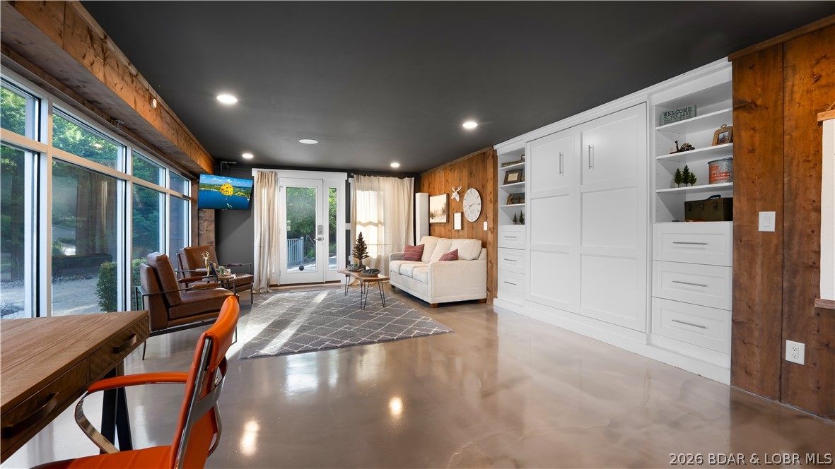 Cross Creek - Residential