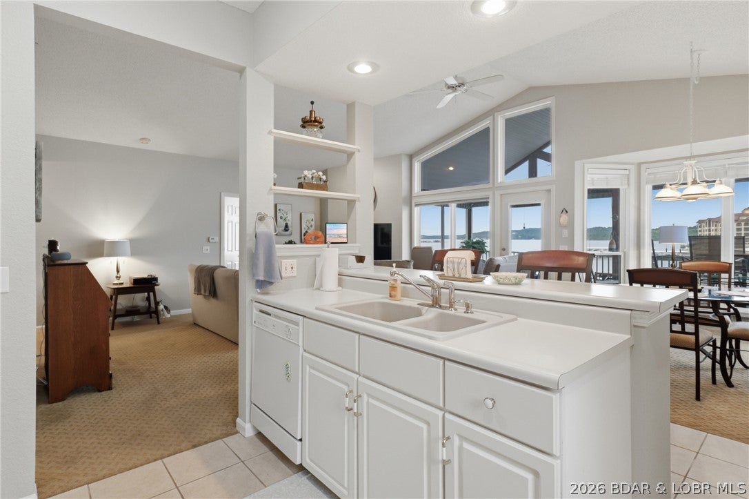 Horizons Condominiums - Residential