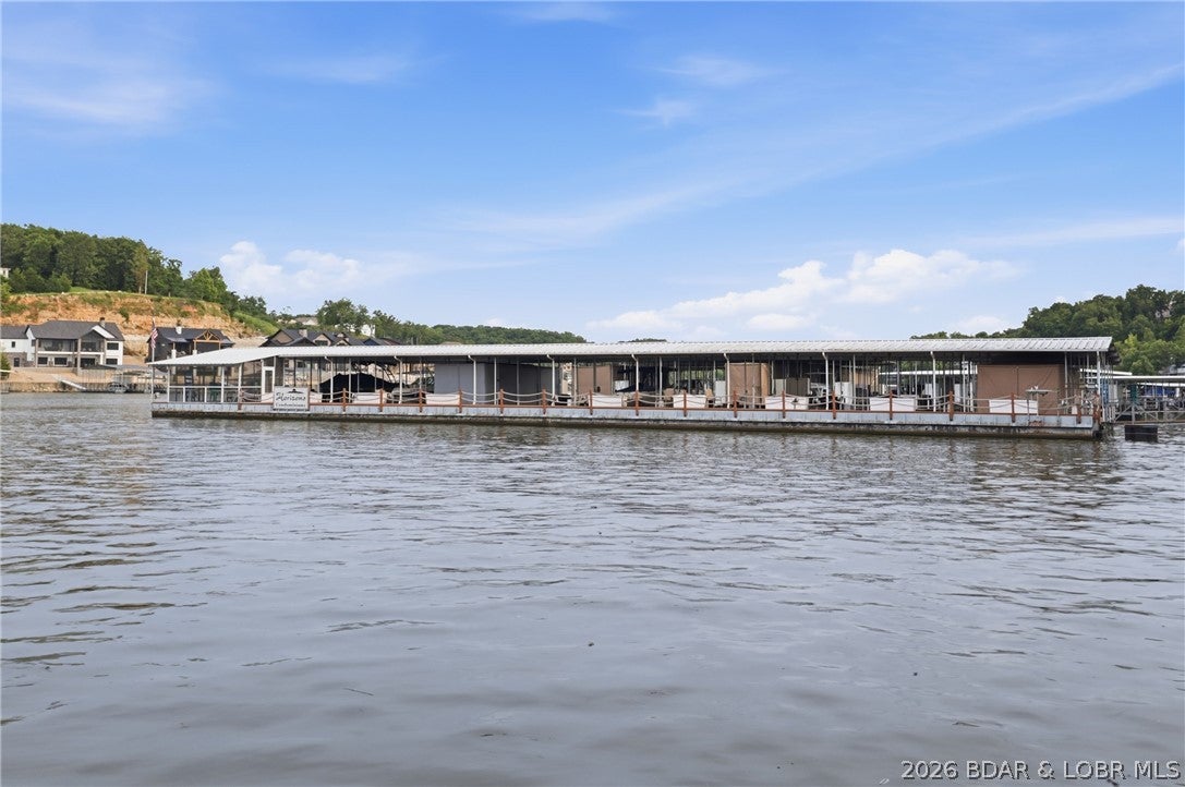 Horizons Condominiums - Residential